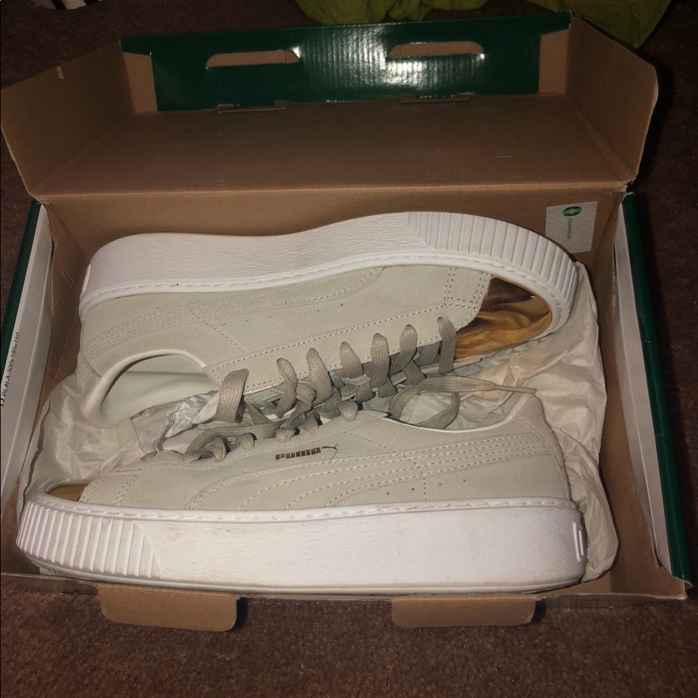 Puma - Picture 3 of 3